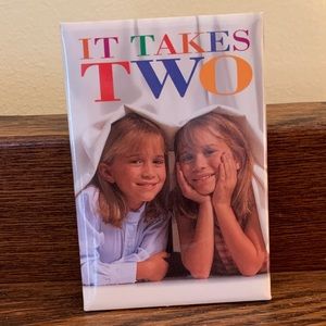 It Takes Two (1995) Warner Brothers movie promotion pinback button